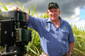 IRRIGATORS1: Ian Loeskow with the latest high efficiency pump. Solana Photography.